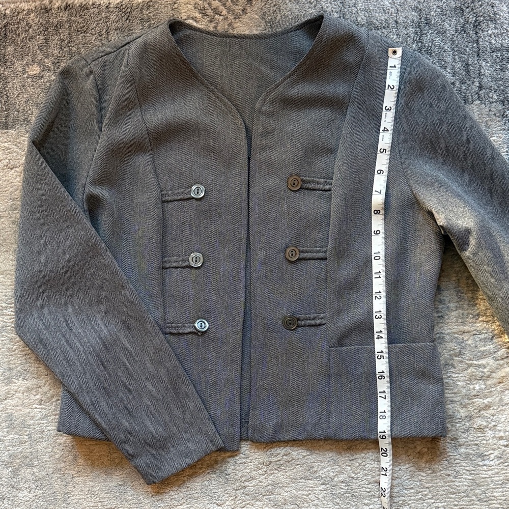 Stylish Gray Buttoned Jacket